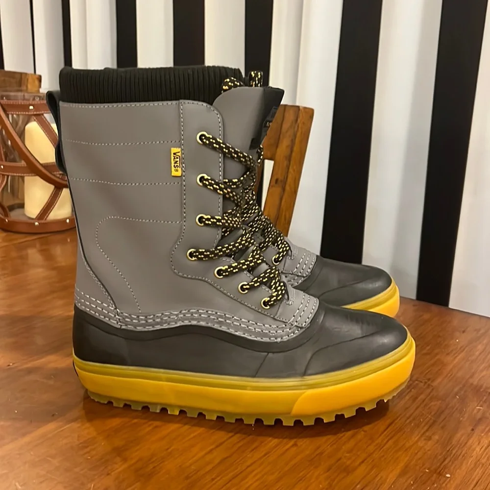 Vans Standard Snow Winter Boots Pat Moore Grey Black new Mens Size 8.5
